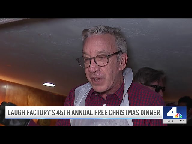 ⁣Laugh Factory offers free meals and a show in Christmas tradition