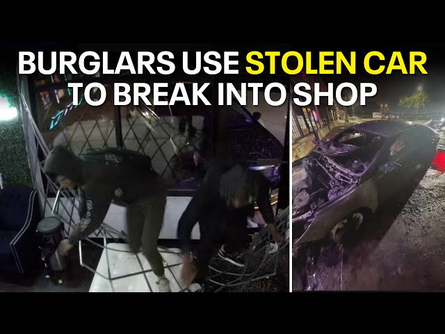 ⁣VIDEO: Burglars ram car into Fort Worth smoke shop on Christmas morning