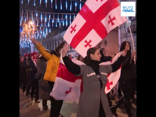 ⁣Las protestas en Georgia se acercan a su primer mes