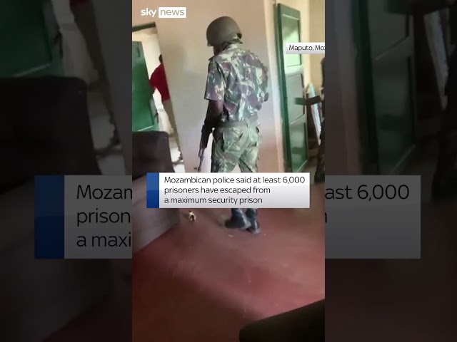 ⁣Moment prisoners escape Mozambique prison