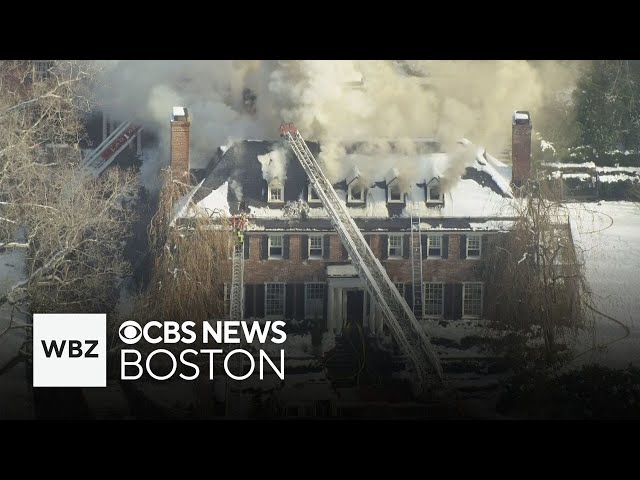 ⁣Fire burns through roof of Brookline mansion