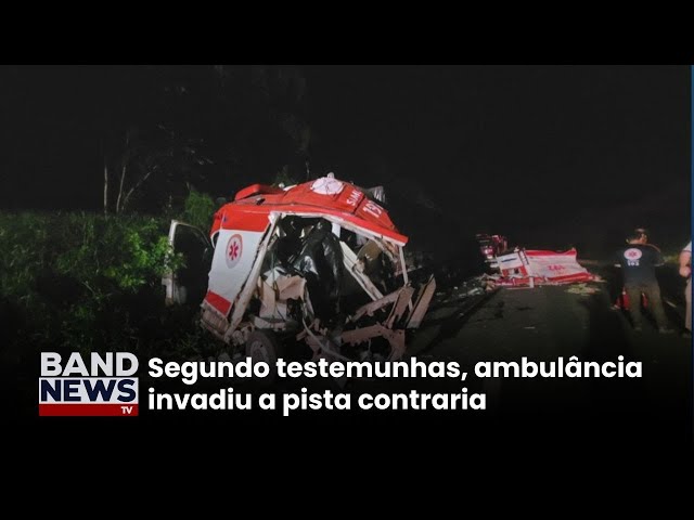 ⁣Quatro mortes após acidentes entre ambulância e caminhão | BandNewsTV