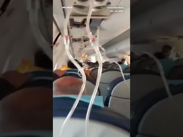 ⁣Passengers on an Azerbaijan Airlines were seen wearing masks in the cabin before the plane crashed.