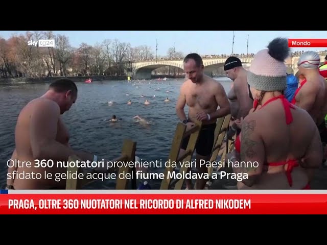 ⁣Praga, oltre 360 nuotatori nel ricordo di Alfred Nikodem