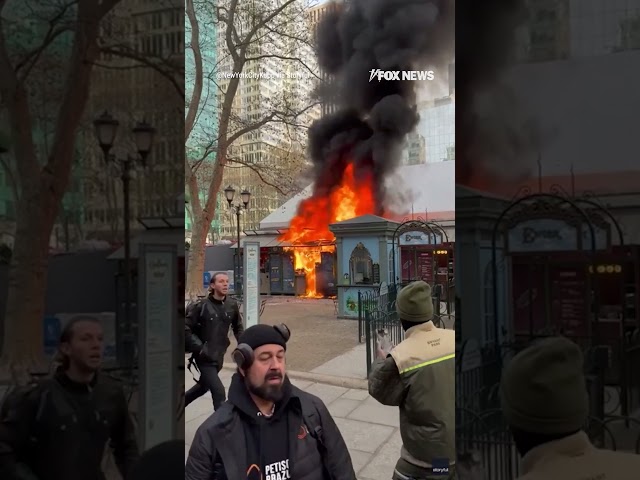 ⁣A fire broke out in NYC, destroying several artisan stands and sparking an evacuation.