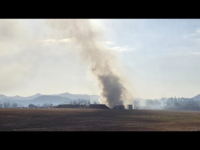 ⁣Mehr als 170 Tote nach Flugzeugabsturz in Südkorea, nur wenige Überlebende