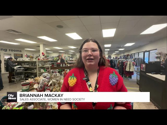 ⁣Calgarians urged to donate or repurpose used Christmas decorations