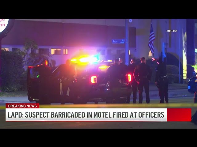 ⁣Suspect barricaded in Woodland Hills motel fires at officers, LAPD says