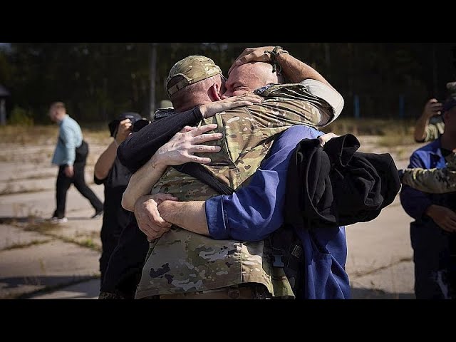 ⁣Rusia y Ucrania intercambian cientos de prisioneros de guerra