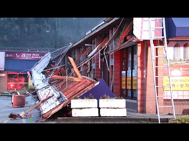 ⁣Latest on possible explosion at Metro Vancouver strip mall | Coquitlam fire