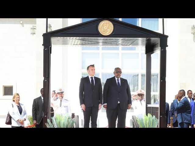 ⁣ÉDITION SPÉCIALE SUR LA VISITE OFFICIELLE DU PRÉSIDENT FRANÇAIS EMMANUEL MACRON À DJIBOUTI.