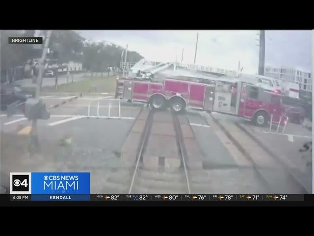 ⁣Witness says he saw fire truck go around gate before Brightline crash