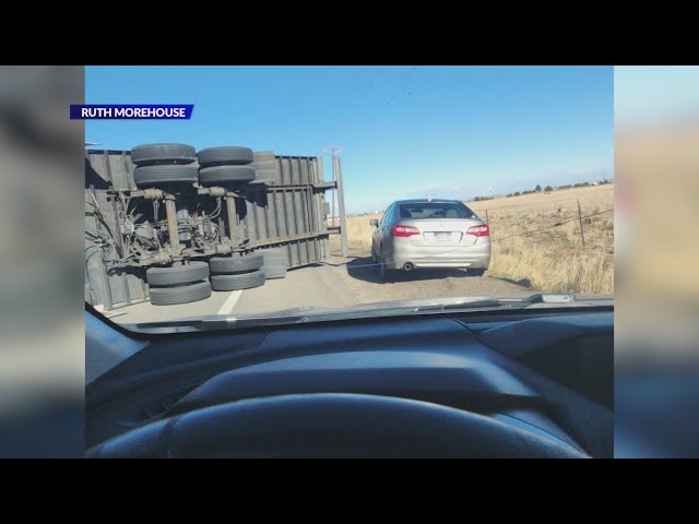 ⁣Driver reports dodging flying lumber during high winds in Colorado