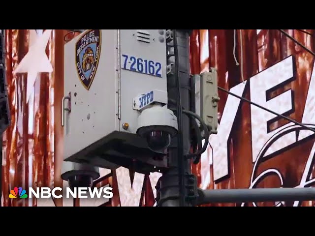 ⁣New York prepares for New Year's Eve with over one million expected in Times Square