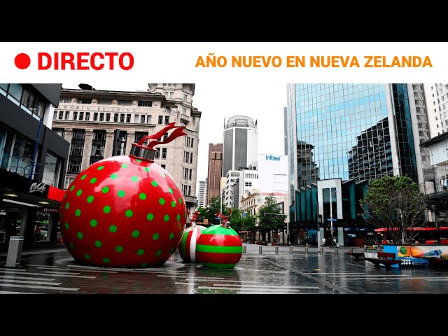 ⁣NUEVA ZELANDA  EN DIRECTO: RECIBEN al 2025 con FUEGOS ARTIFICIALES y PROYECCIONES COLORISTAS | RTVE