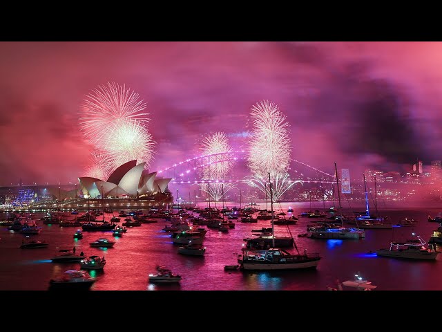 ⁣Sydney celebrates 2025 with a dazzling fireworks display