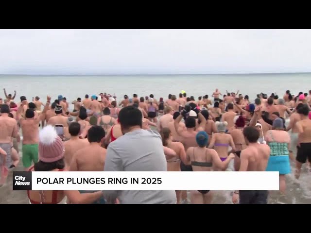 ⁣Polar bear dips kick off 2025 in Toronto