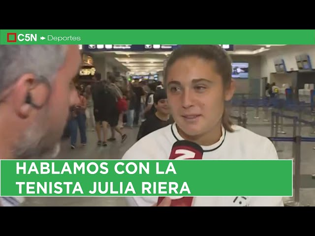 ⁣C5N en AEROPARQUE: hablamos con JULIA RIERA, la joven promesa del TENIS ARGENTINO