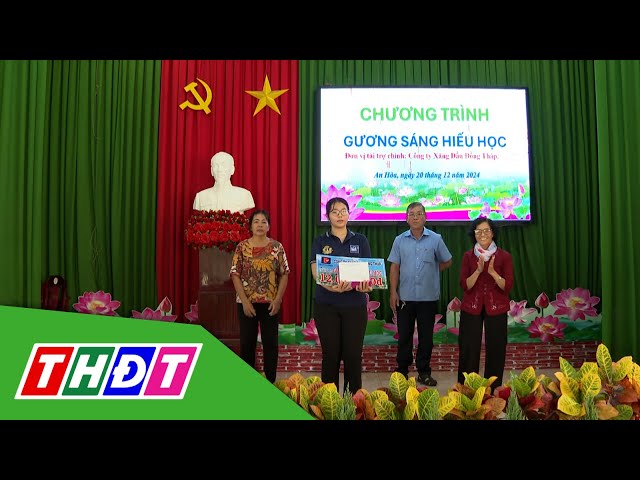 ⁣Sinh viên Lý Mẫn Nghi (Trường Mỹ Thuật TP.HCM) | Gương sáng hiếu học - 1/1/2025 | THDT