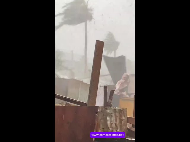 ⁣Cyclone Chido à Mayotte : voici des images montrant ce que la population a vécu le 14 décembre