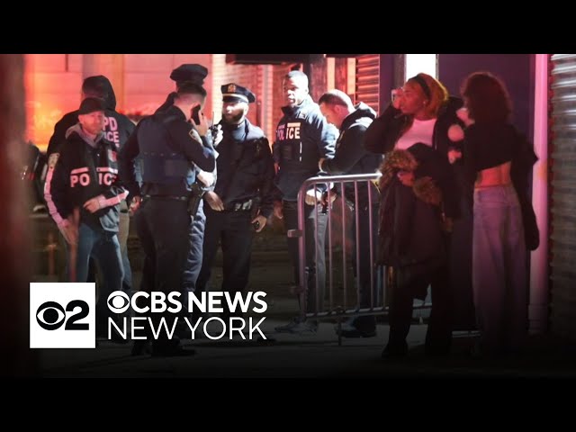 ⁣10 hurt in shooting outside Queens event space, police say