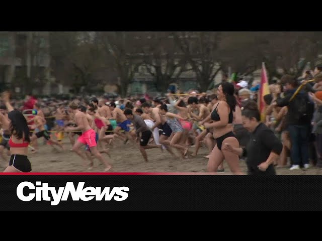 ⁣Thousands take the plunge to bring in 2025 in Vancouver