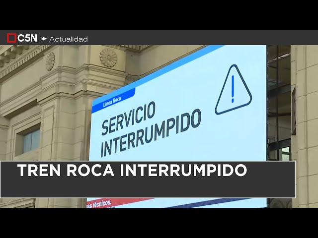 ⁣TREN ROCA INTERRUMPIDO por un ÁRBOL que CAYÓ sobre las VÍAS