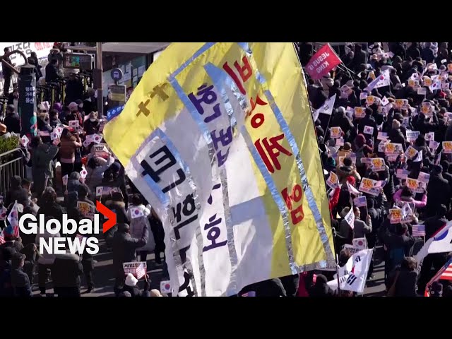 ⁣Rival protests grow outside South Korea's presidential residence as Yoon faces arrest