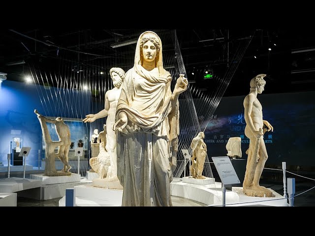 ⁣Ouverture d'une exposition de sculptures grecques et romaines anciennes à Taiyuan