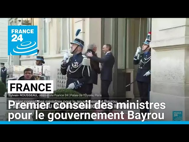 ⁣France : premier conseil des ministres pour le gouvernement Bayrou • FRANCE 24