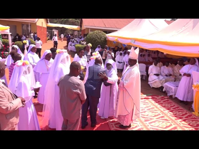 ⁣New Year celebrations - 15 religious sisters vowed perpetually