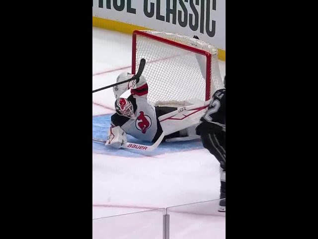 ⁣Jake Allen Flashes A MEAN Glove Save ‍