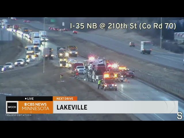 ⁣Crash involving multiple vehicles closes stretch of I-35 in Lakeville