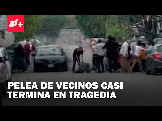 ⁣Pelea campal de vecinos en Nuevo León casi termina en tragedia - N+