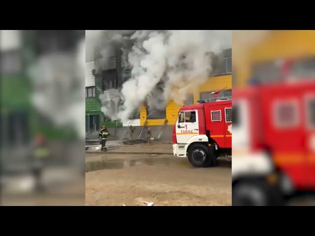 ⁣Здание новой школы загорелось в Таразе