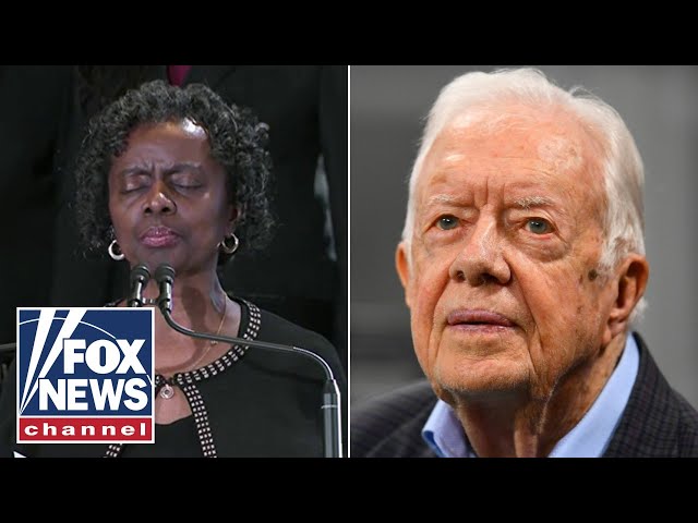 ⁣Former President Carter’s friend offers a prayer during funeral service