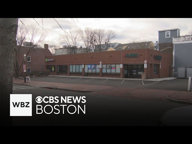 ⁣Police investigating after man found shot to death in 7-Eleven parking lot in Boston