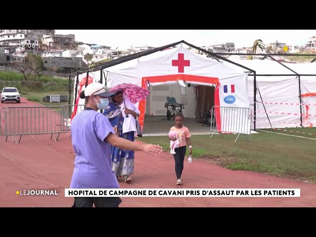 ⁣Hôpital de campagne de Cavani pris d'assaut par les patients