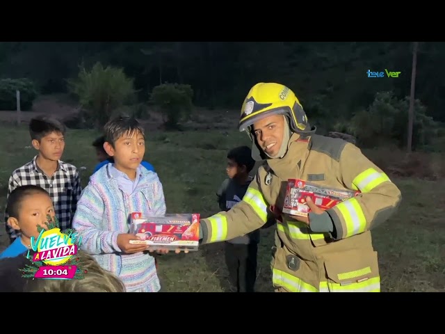 ⁣Los bomberos conurbados Veracruz-Boca del Río, puedes dejar la donación de juguetes o ropa.