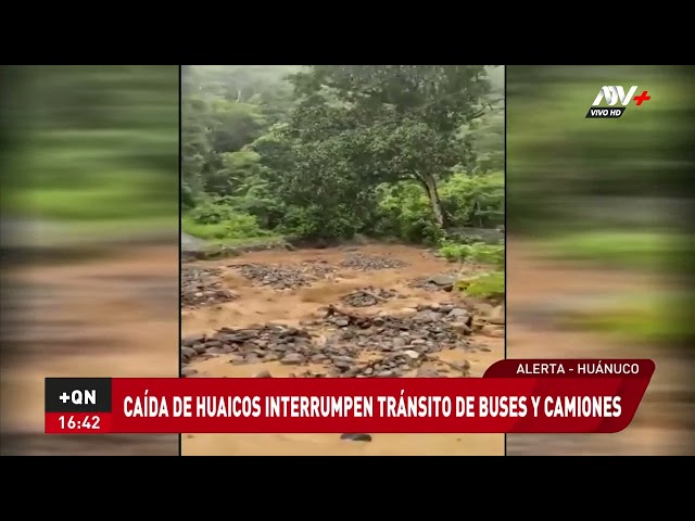 ⁣Huánuco: caída de huaicos interrumpen tránsito de buses y camiones