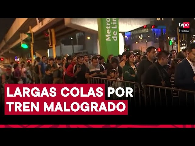 ⁣Largas colas en la estación La Cultura por tren malogrado