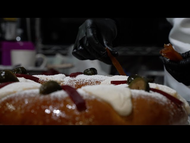 ⁣Three Kings Day traditions and the Rosca de Reyes