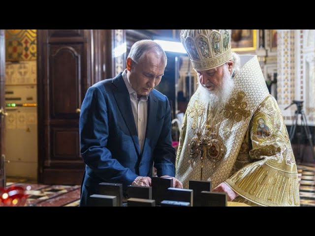 ⁣Russland: Patriarch segnet Weihnachtsgeschenke für Truppen in der Ukraine