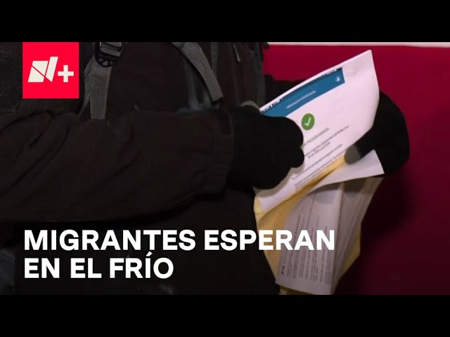 ⁣Migrantes esperan cita pese al frío extremo para pedir asilo en EUA, en Coahuila - Despierta