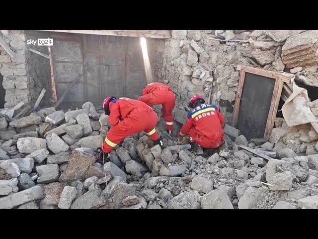 ⁣Terremoto in Tibet, edifici crollati e almeno 126 morti