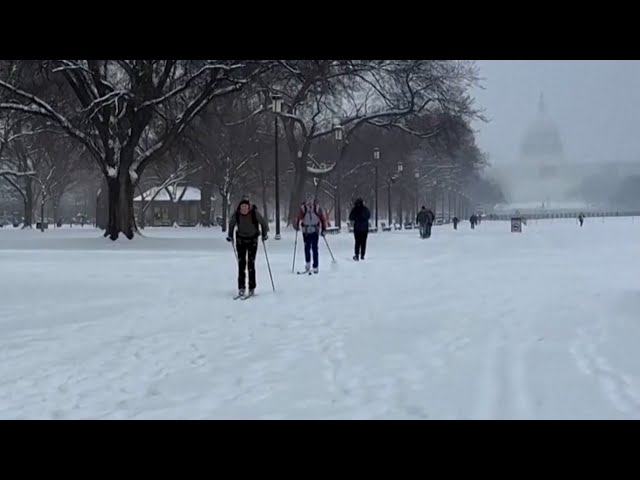 ⁣After the snow, US east coast digs out