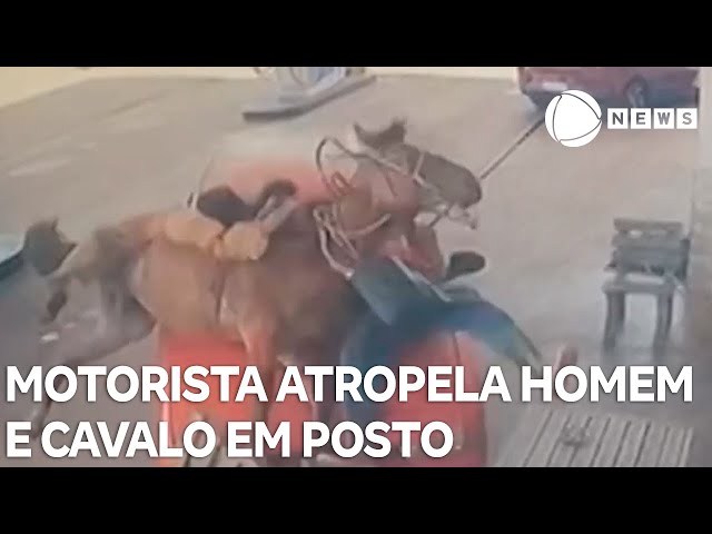 ⁣Motorista atropela homem e cavalo em posto de combustível no Rio Grande do Sul