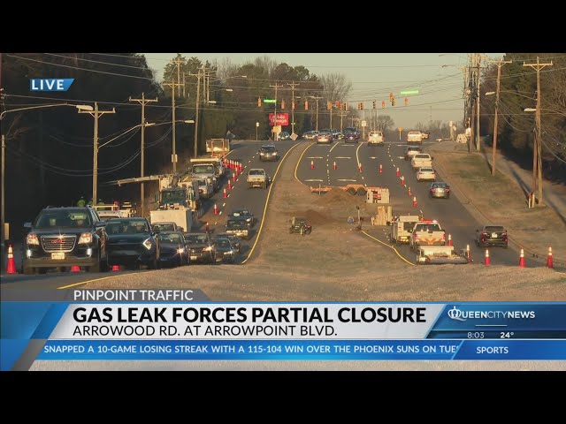 ⁣Gas leak shuts down Arrowood Road in SW Charlotte: CFD