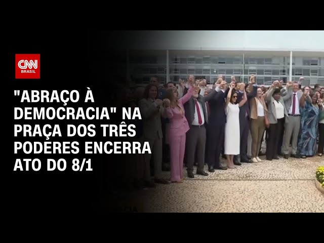 ⁣“Abraço à democracia” na Praça dos Três Poderes encerra ato do 8/1 | CNN 360°