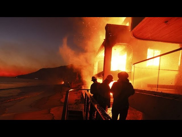 ⁣Feuerkatastrophe in Los Angeles - Brände haben die Hollywood Hills erfasst